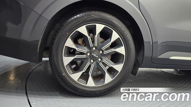 Kia Canival 2022 — photo 5