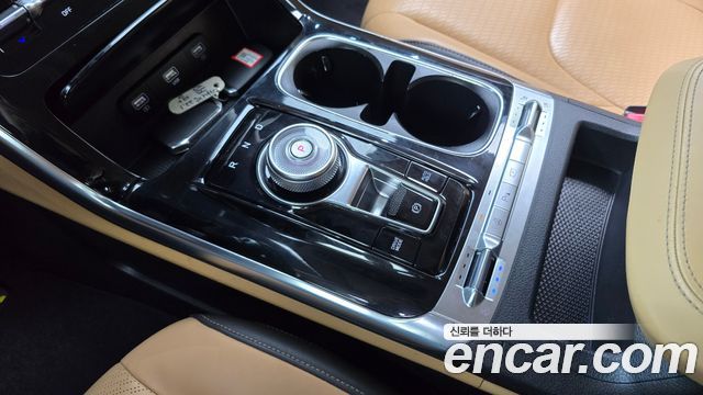 Kia Canival 2022 — photo 9