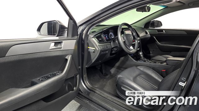 Hyundai Sonata 2019 — photo 13