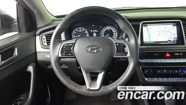 Hyundai Sonata 2019 — photo 19