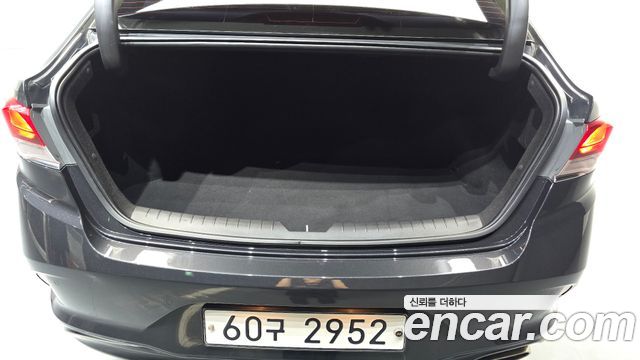 Hyundai Sonata 2019 — photo 22