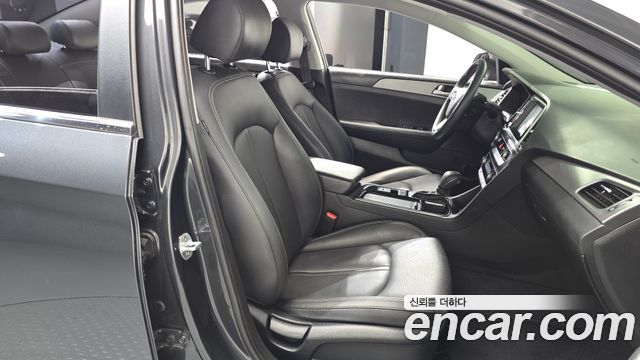Hyundai Sonata 2019 — photo 16