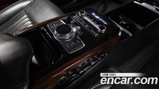 Genesis EQ900 2016 — photo 25