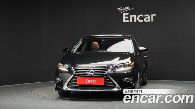 Lexus ES 2018 — photo 3