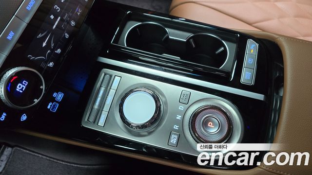 Genesis G80 2023 — photo 12