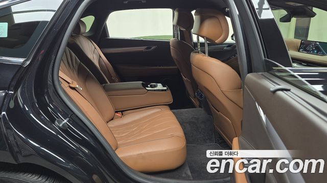 Genesis G80 2023 — photo 17