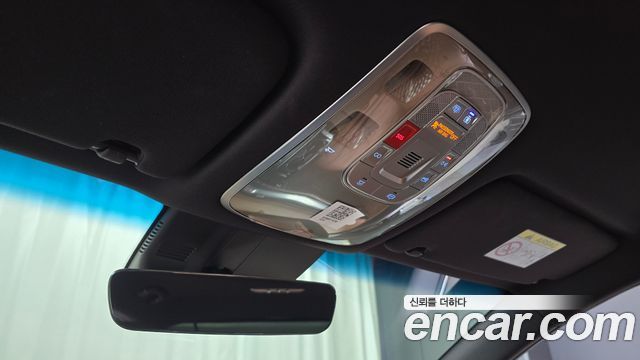 Genesis G80 2023 — photo 28