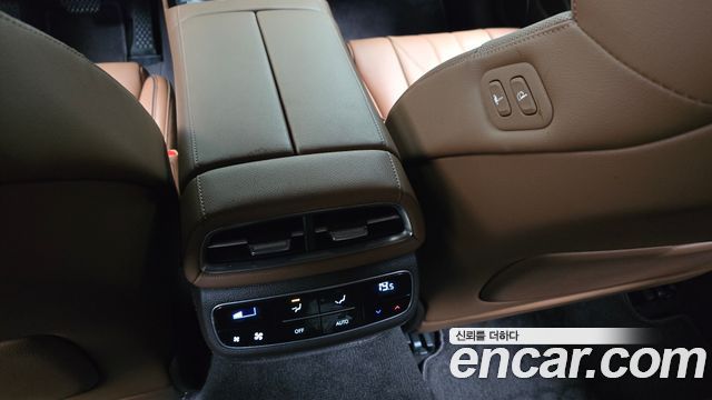 Genesis G80 2023 — photo 29