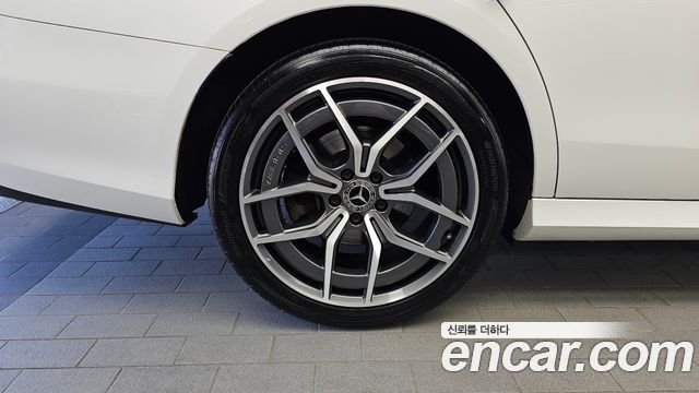 Mercedes-Benz E-Class 2021 — photo 5