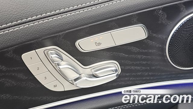 Mercedes-Benz E-Class 2021 — photo 16