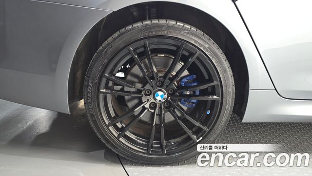 BMW 5-Series 2017 — photo 5