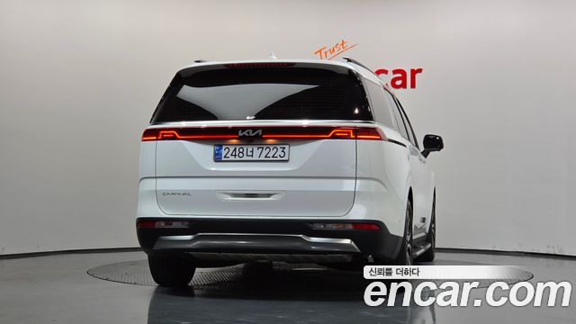 Kia Canival 2022 — photo 4