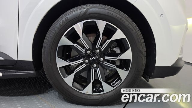 Kia Canival 2022 — photo 7