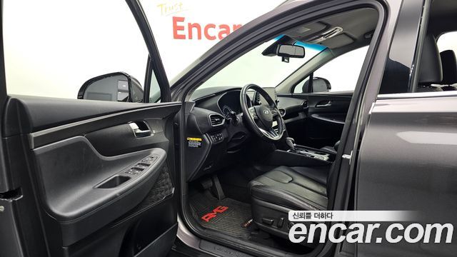 Hyundai Santafe 2019 — photo 13