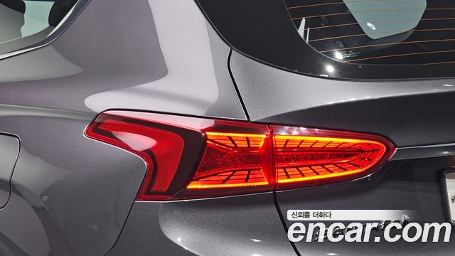 Hyundai Santafe 2019 — photo 9