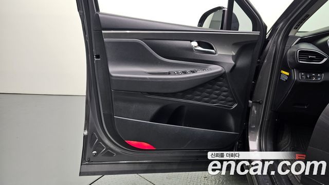 Hyundai Santafe 2019 — photo 14