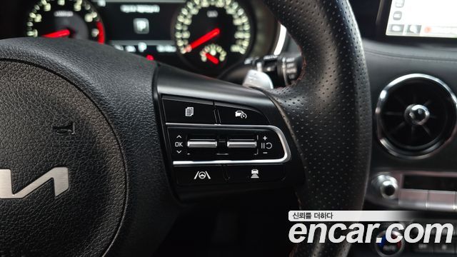 Kia Stinger 2022 — photo 22