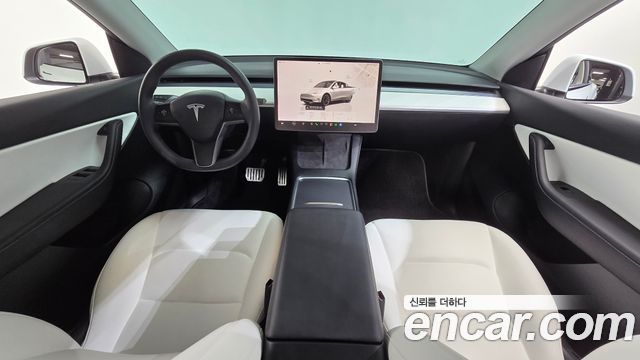 Tesla Model Y 2022 — photo 10