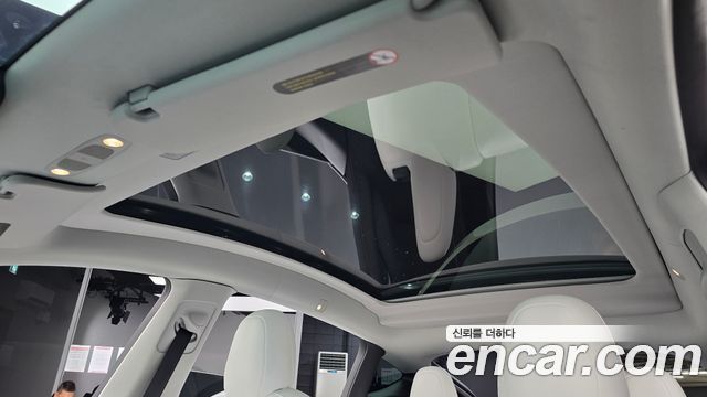 Tesla Model Y 2022 — photo 22