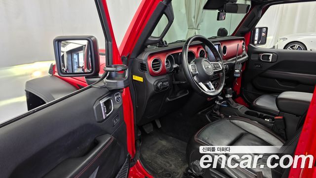 Jeep Wrangler 2019 — photo 10