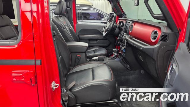 Jeep Wrangler 2019 — photo 11