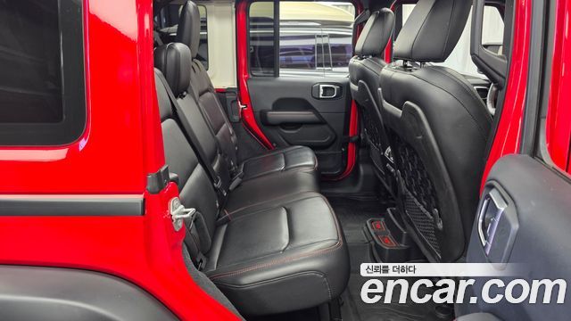 Jeep Wrangler 2019 — photo 12
