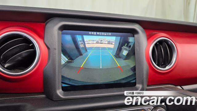 Jeep Wrangler 2019 — photo 15