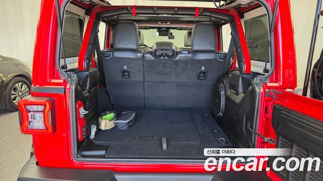Jeep Wrangler 2019 — photo 20