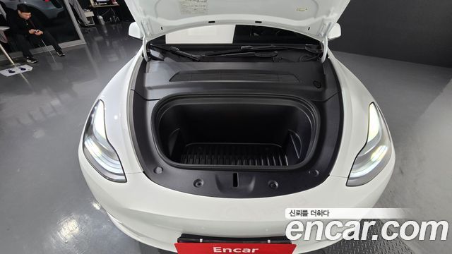 Tesla Model Y 2024 — photo 6