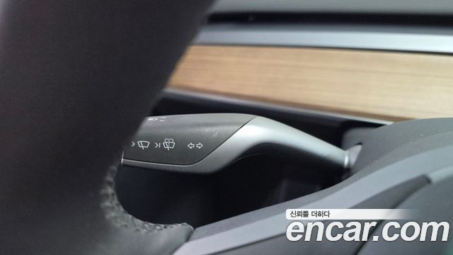 Tesla Model Y 2024 — photo 26