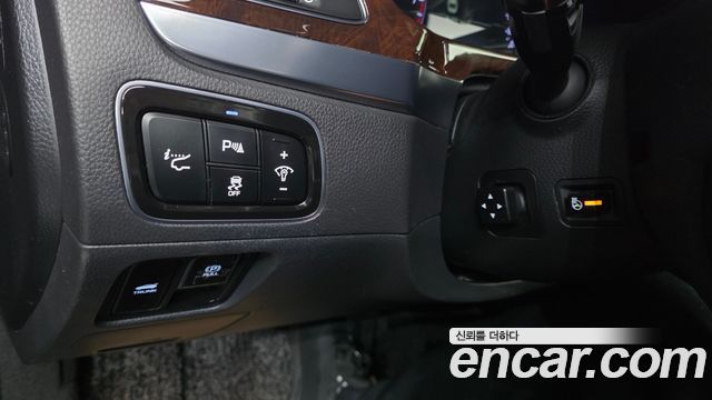 Hyundai Equus 2013 — photo 13