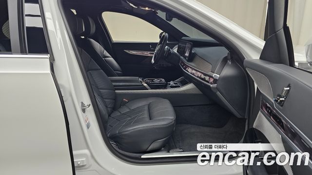 BMW 7-Series 2023 — photo 16