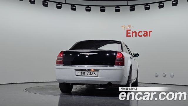 Chrysler 300C 2006 — photo 4