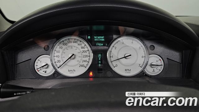 Chrysler 300C 2006 — photo 8