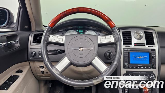 Chrysler 300C 2006 — photo 14