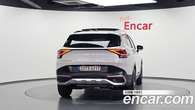 Kia Sportage 2023 — photo 4