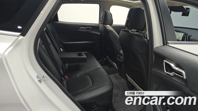 Kia Sportage 2023 — photo 16