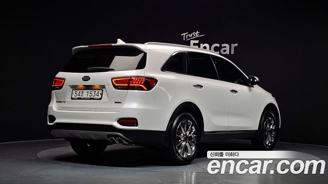 Kia Sorento 2018 — photo 2