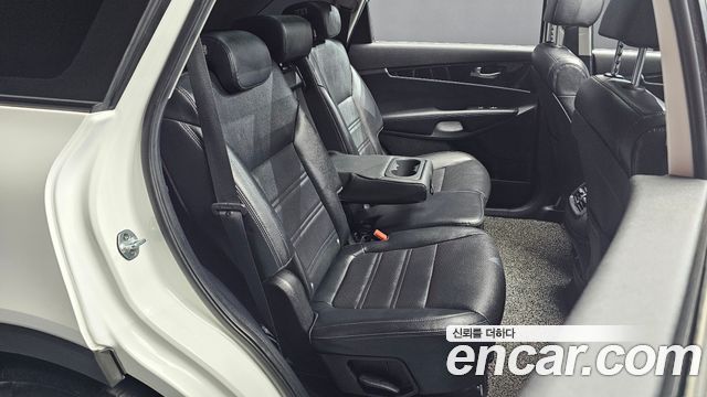 Kia Sorento 2018 — photo 17