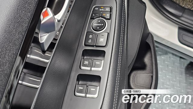 Kia Sorento 2018 — photo 23