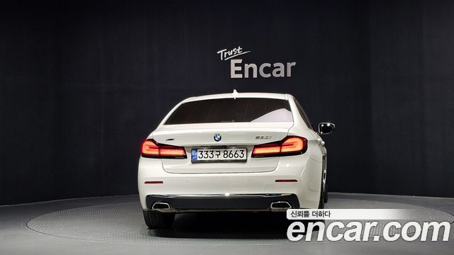 BMW 5-Series 2021 — photo 4
