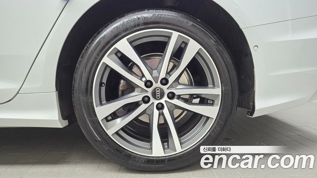 Audi A6 2023 — photo 7