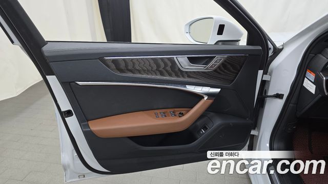 Audi A6 2023 — photo 14