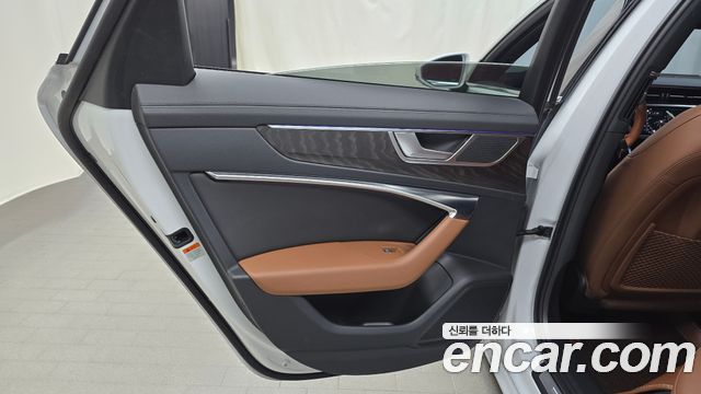 Audi A6 2023 — photo 15