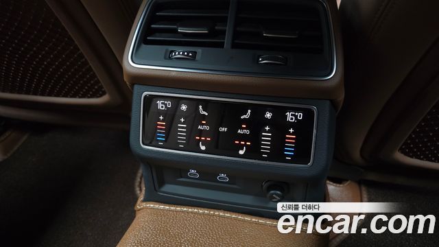 Audi A6 2023 — photo 32