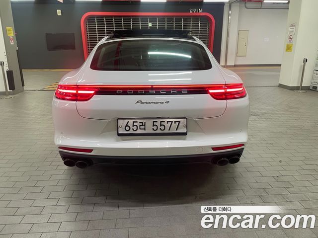 Porsche Panamera 2018 — photo 3