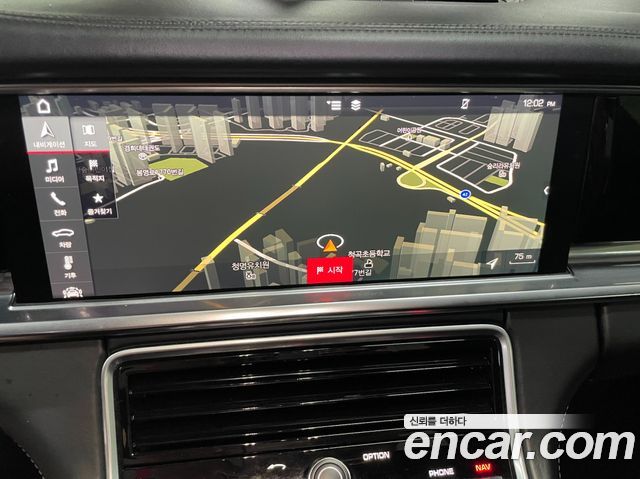 Porsche Panamera 2018 — photo 15