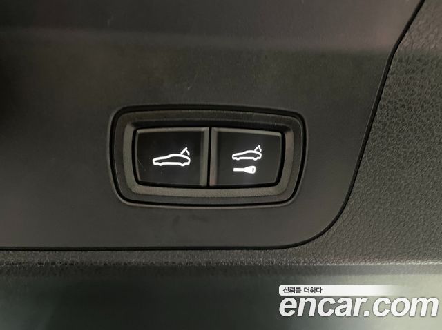Porsche Panamera 2018 — photo 19