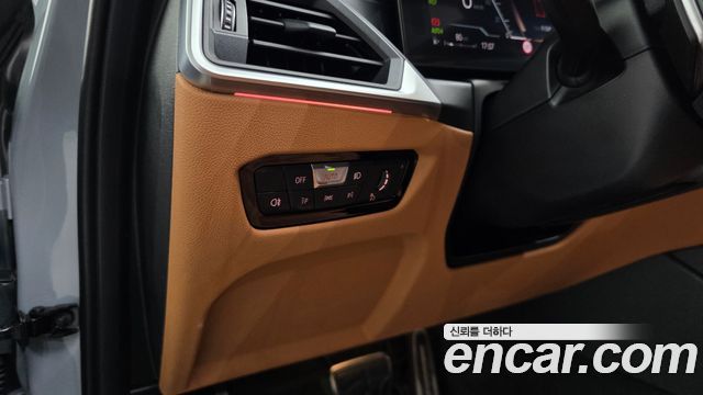 BMW 3-Series 2023 — photo 27