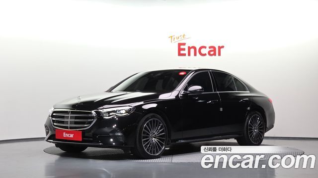 Mercedes-Benz E-Class 2026 — photo 1